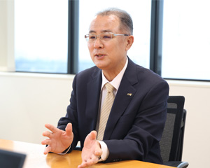取締役 CFO 本社企画グループ担当 飯田 健司